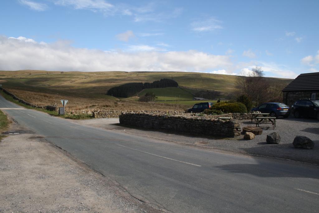 The Moorcock Inn Hawes Exterior photo